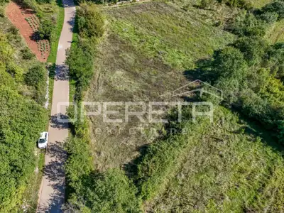 Zemljište 2.093 m², Sveti Lovreč - mirno selo kod plaža - 6