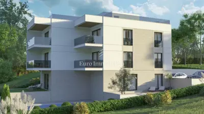 Čiovo - apartmani s bazenom u blizini plaže