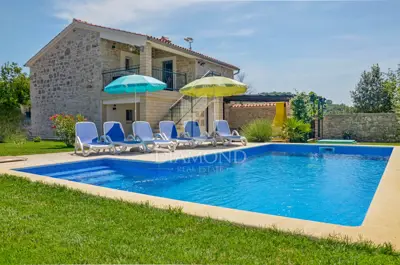 Haus 165 m², Poreč Umgebung - Pool und ruhige Lage