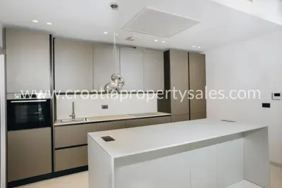 Vila 550 m², Omiš - prva linija do mora - 5