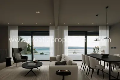 Vila 550 m², Omiš - prva linija do mora - 9