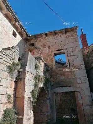 Ruin 73 m², Tinjan - reconstruction project - 4