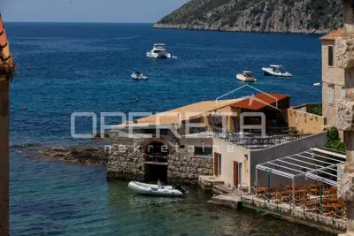 House 118 m², Komiža, first row to the sea - 15
