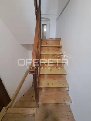 House 118 m², Komiža, first row to the sea - 11
