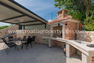 Vila 1200 m², Makarska - moderno uređena i opremljena - 4
