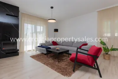 Vila 1200 m², Makarska - moderno uređena i opremljena - 11