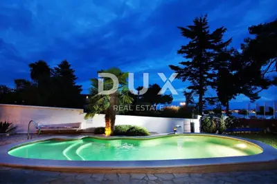 Istria, Umag - Unique villa with pool, first row to the sea - 5