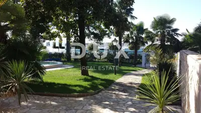 Istria, Umag - Unique villa with pool, first row to the sea - 22