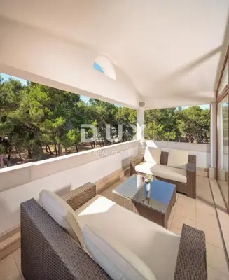 Hotel 1300 m², Pula - Stoja, 5 Sterne und Nähe zu Stränden - 15