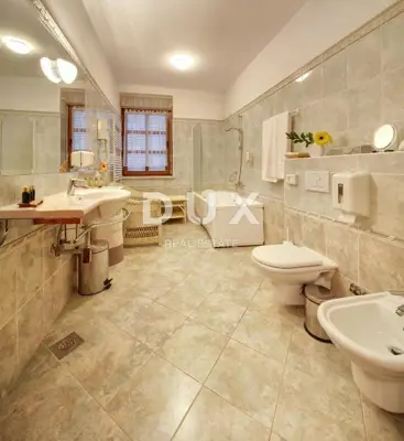 Hotel 1300 m², Pula - Stoja, 5 Sterne und Nähe zu Stränden - 7