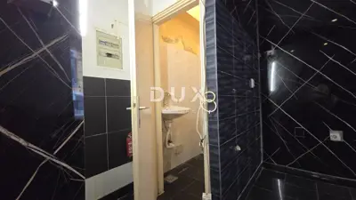 Rijeka, centar, poslovni prostor, 15 m², frekventna lokacija, najam - 7