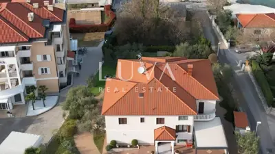 Gewerbe- und Wohngebäude 578 m², Malinska, erste Reihe zum Meer - 7