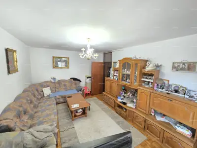 Stan 79 m², Pula Centar - veranda i dizalo - 11