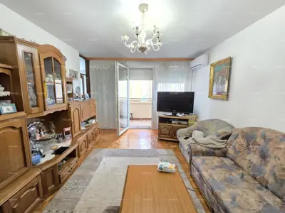 Stan 79 m², Pula Centar - veranda i dizalo - 12
