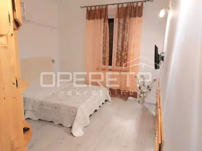 PRODAJA, STAN, PULA, CENTAR, 56 m², Preradovićeva, 3-soban. - 4