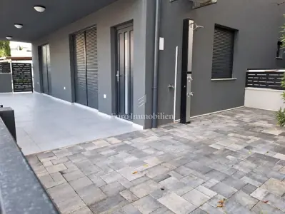 Apartman 56 m², Novalja - terasa, vrt i jacuzzi - 10