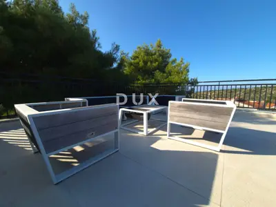 Penthouse 155 m², Murter - sea view and 6 terraces