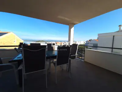 Penthouse 155 m², Murter - sea view and 6 terraces - 9