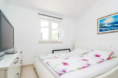 Poreč Umgebung, interessantes Haus mit drei Wohnungen - 17