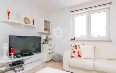 Poreč Umgebung, interessantes Haus mit drei Wohnungen - 11