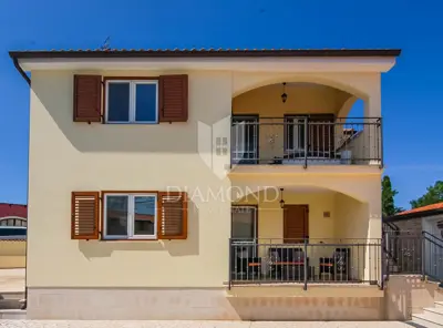 Poreč Umgebung, interessantes Haus mit drei Wohnungen - 20