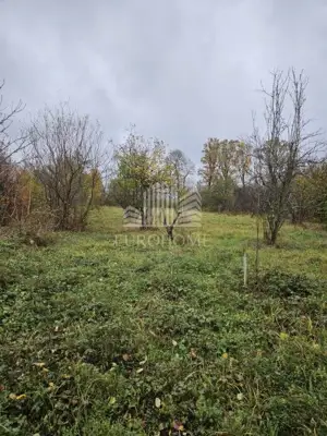 Baugrundstück 3.400 m², Zentrum Ivanić-Grad