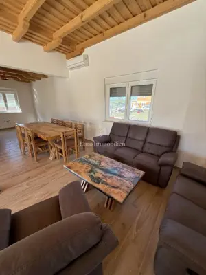 Kamena prizemnica 134 m², Vrsi - bazen i uređeno dvorište - 19