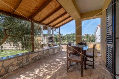 House 380 m², Pula Veli vrh, pool and 5 apartments - 20