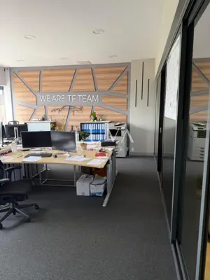 Zagreb, Slavonska Avenija, Bürofläche 130 m², Miete - 4