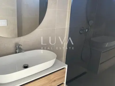 Penthouse 115 m², Krk - atemberaubender Panoramablick auf das Meer - 9