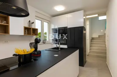 Istra, Svetvinčenat, Haus, 131 m², Pool, ruhige Umgebung - 12