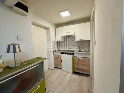Studio apartment, Trešnjevka - Sjever, quiet courtyard side - 8