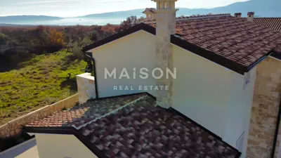 Vila s bazenom, Krk, mirno naselje i potpuna privatnost - 4