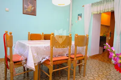 Imanje 340 m², Pićan - dvije kamene kuće i zemljište 3.200 m² - 9