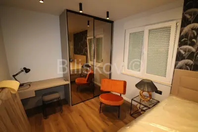 Haus 427 m², Seget Donji - Meerblick und 3 Wohnungen - 12