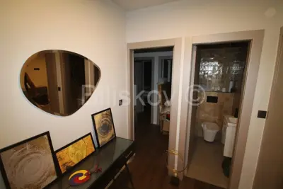 Haus 427 m², Seget Donji - Meerblick und 3 Wohnungen - 5