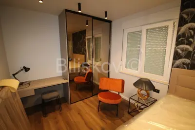 House 427 m², Seget Donji - sea view and 3 apartments - 12