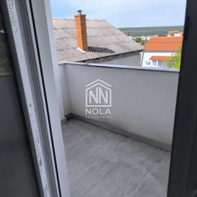 Gornji karin – atraktivan renoviran stan na katu s velikim terasama i - 15