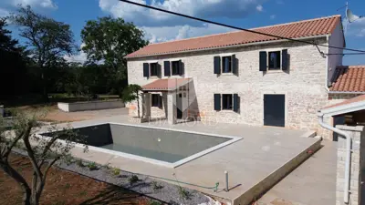 Kamena kuća 170 m², Barban - bazen i 4 spavaće sobe - 7