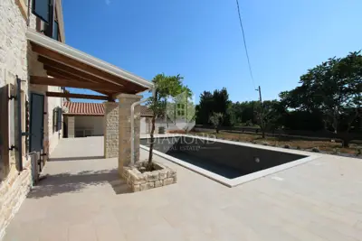 Kamena kuća 170 m², Barban - bazen i 4 spavaće sobe - 5