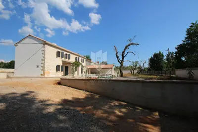 Kamena kuća 170 m², Barban - bazen i 4 spavaće sobe - 13
