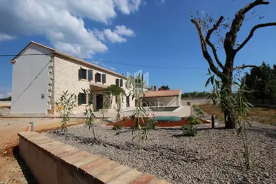 Kamena kuća 170 m², Barban - bazen i 4 spavaće sobe - 4