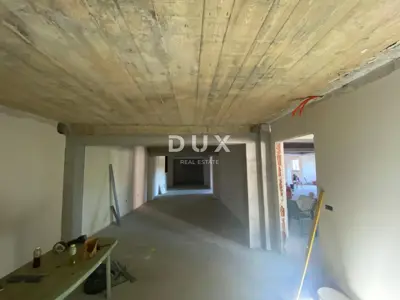 VIŠKOVO, STROGI CENTAR - commercial space 240 m² in NEW BUILDING + 8 parking spaces - 9
