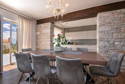Haus zum Kauf in Sveti Lovreč, 355 m² - 15