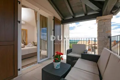 Haus zum Kauf in Sveti Lovreč, 355 m² - 9