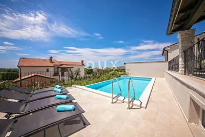 Haus zum Kauf in Sveti Lovreč, 355 m² - 6