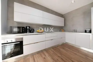 Haus zum Kauf in Sveti Lovreč, 355 m² - 17