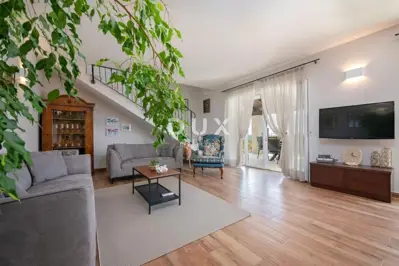 Haus zum Kauf in Sveti Lovreč, 355 m² - 10