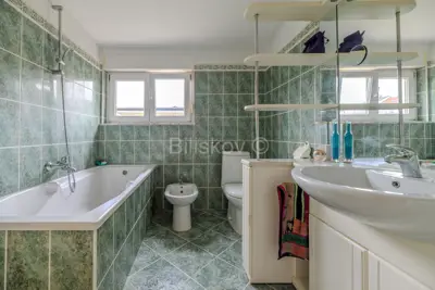 Oboj, trosoban stan 72 m² u zgradi bez lifta - 9