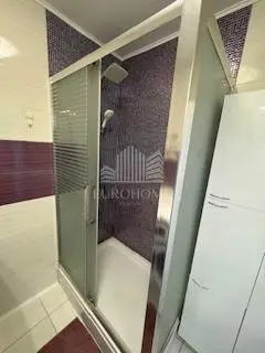 Stan 46 m², Travno - terasa 18 m² i lift - 16